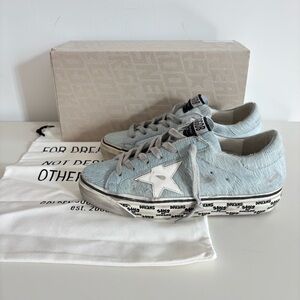 Golden Goose Superstar Classica Horsey Turquoise Sneakers